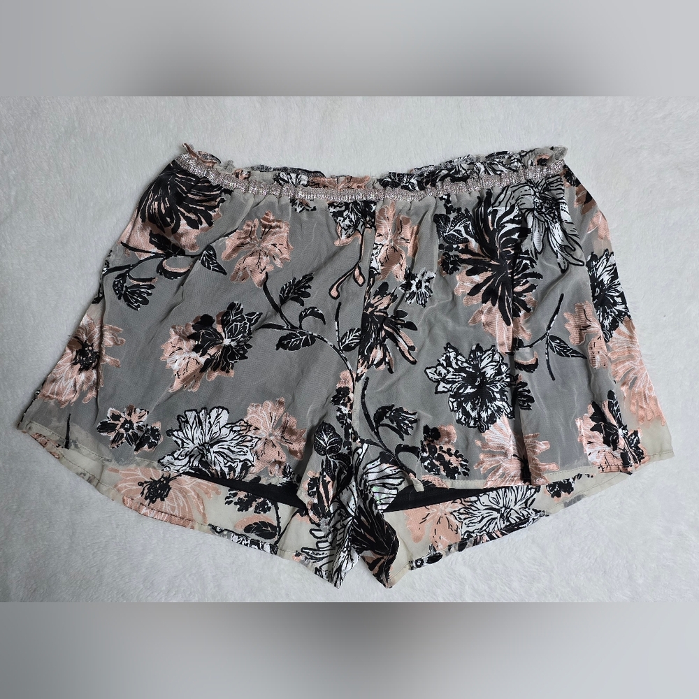 Libby Story Shorts Size Large L Silk Silky Feel